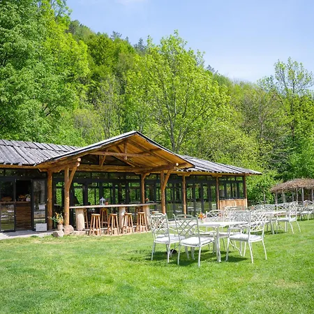 Bedouin Forest Chalet