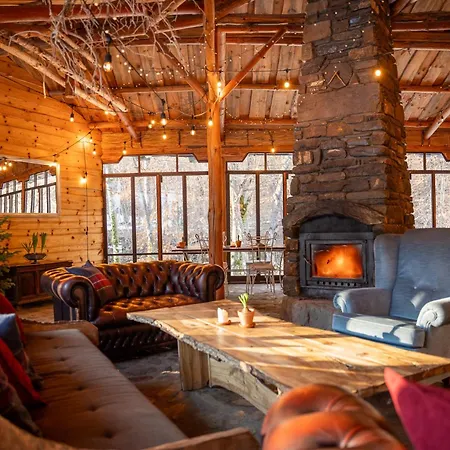Bedouin Forest Chalet Valevtsi